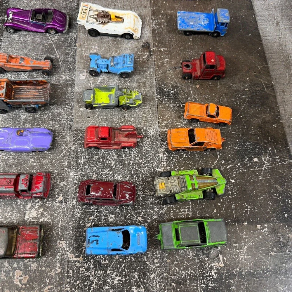30+ LOT Vintage Toy Cars Tootsie Toys Lesney Others Mostly‎ Rough Shape TLC
